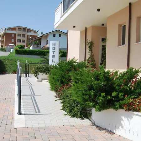 Eu Ropa Hotel