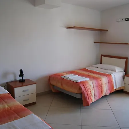 Eu Ropa Hotel